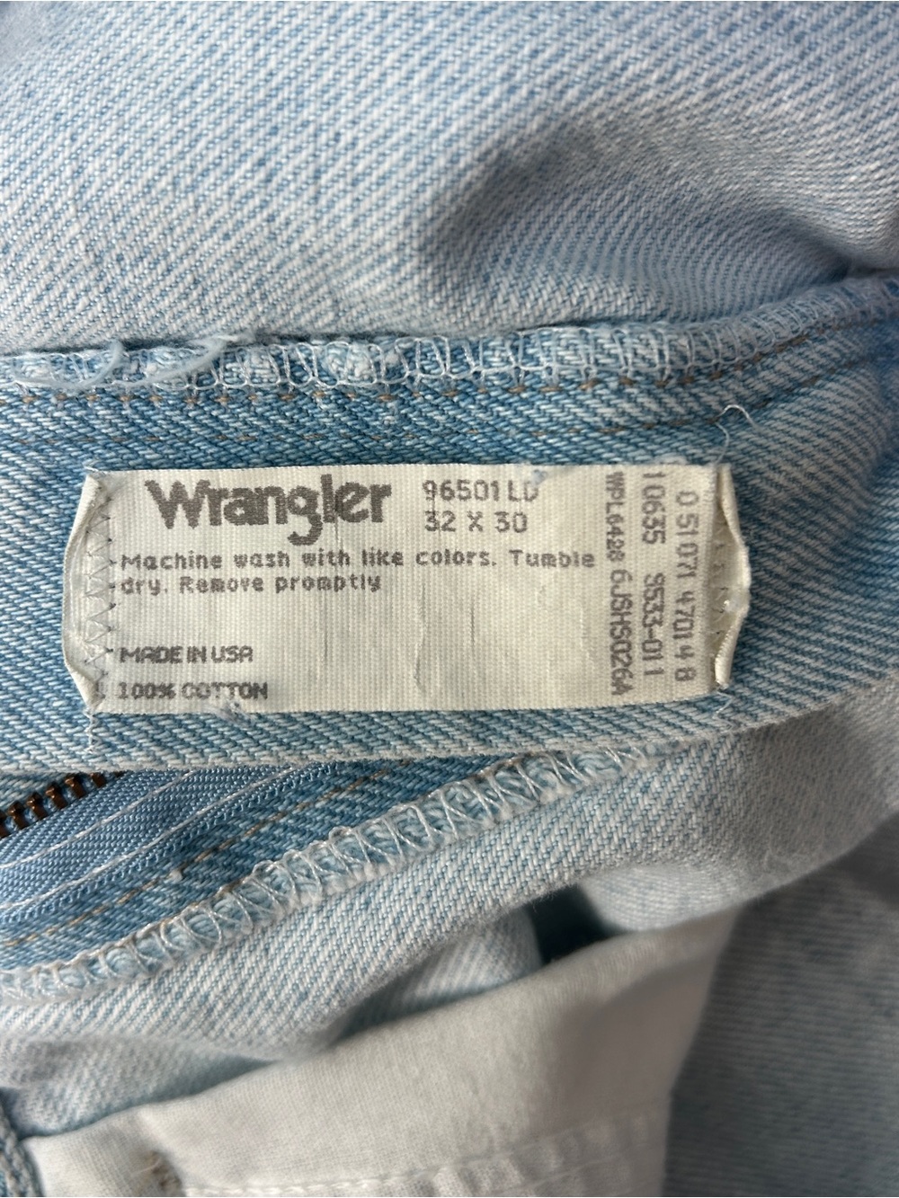 Made in USA 32 x 30 Vintage Wrangler Jeans Light Blue 100% Cotton Straight Leg - Picture 5 of 6